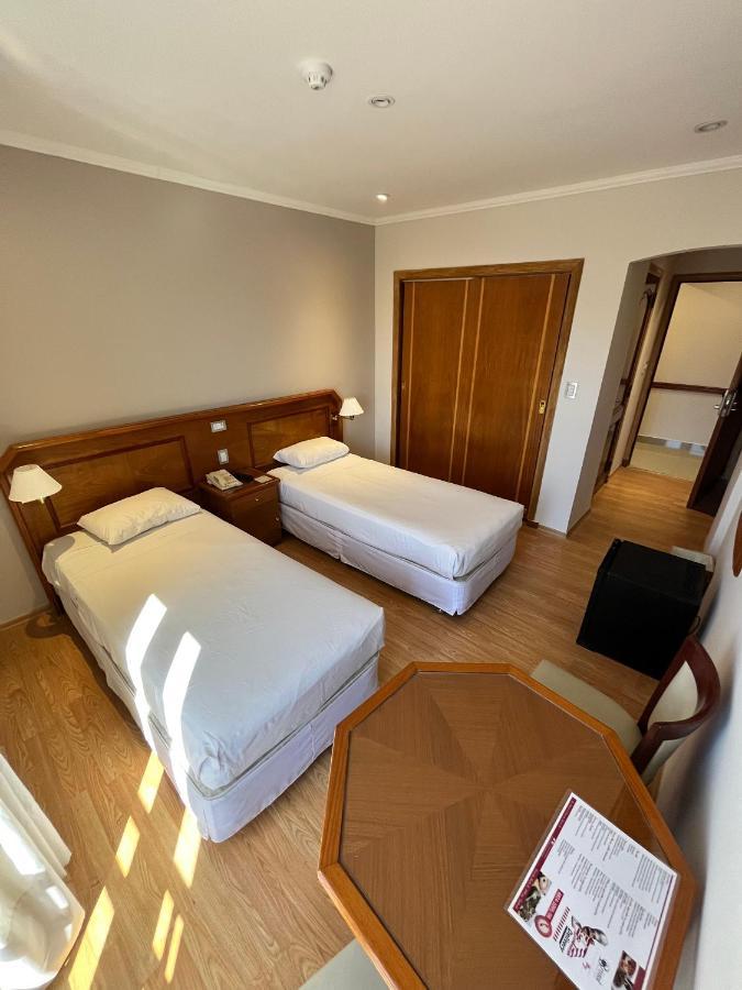 Bristol Hotel Buenos Aires Bagian luar foto