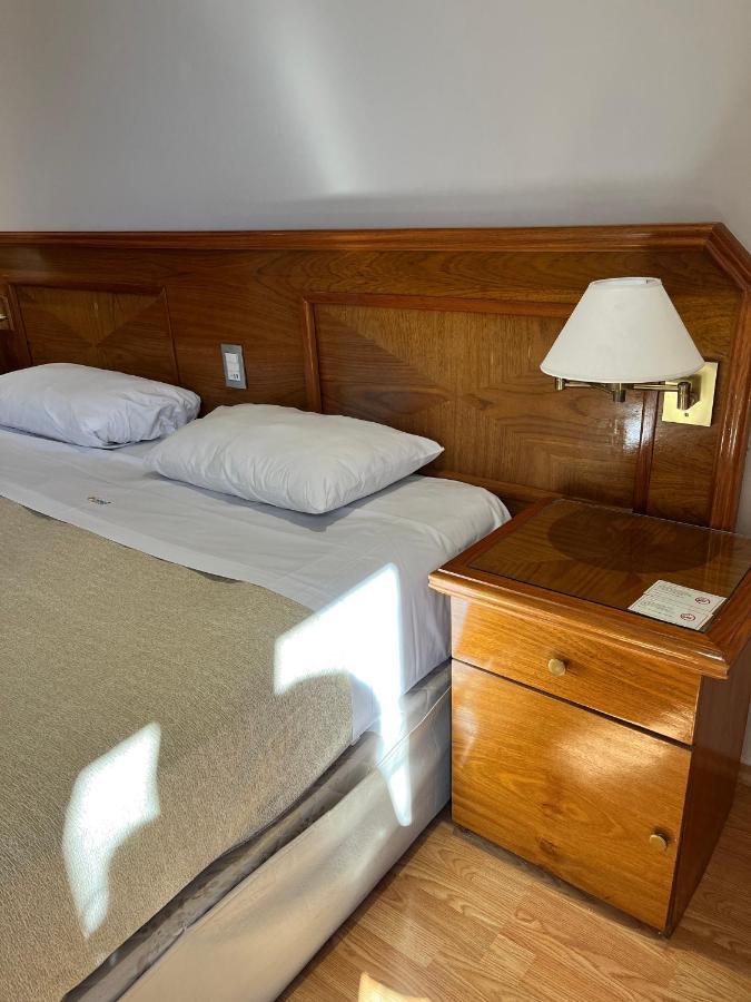 Bristol Hotel Buenos Aires Bagian luar foto