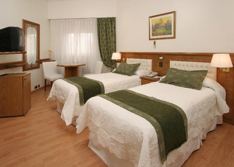 Bristol Hotel Buenos Aires Bagian luar foto