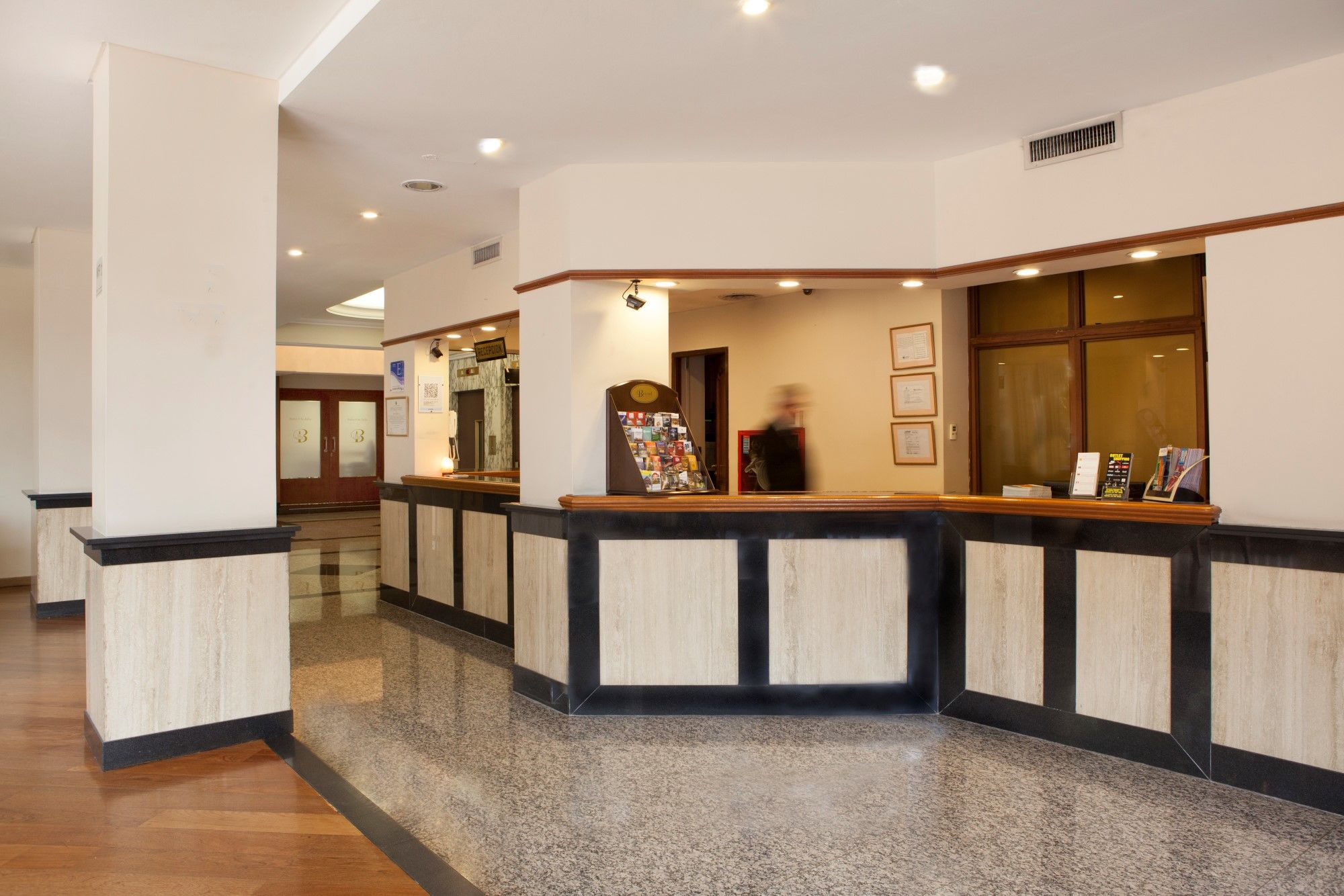 Bristol Hotel Buenos Aires Bagian luar foto